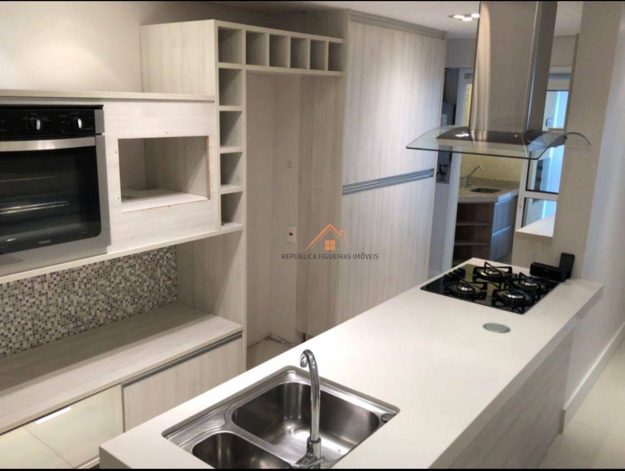 Apartamento para alugar com 2 quartos, 84m² - Foto 5