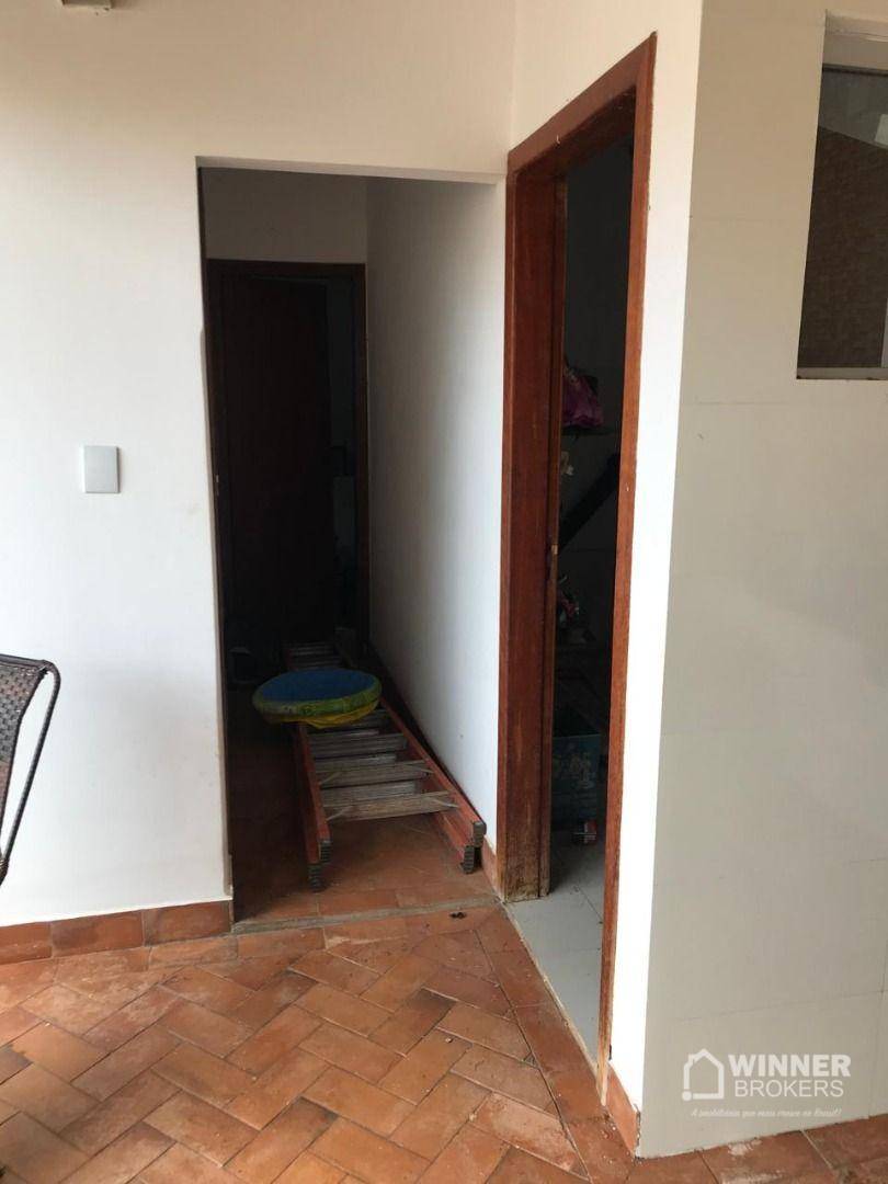 Casa à venda com 3 quartos, 280m² - Foto 6