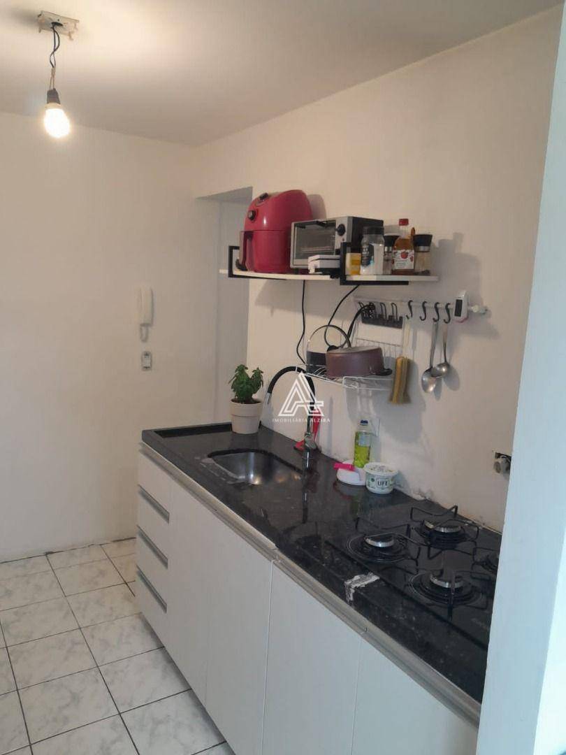 Apartamento à venda com 2 quartos, 55m² - Foto 8