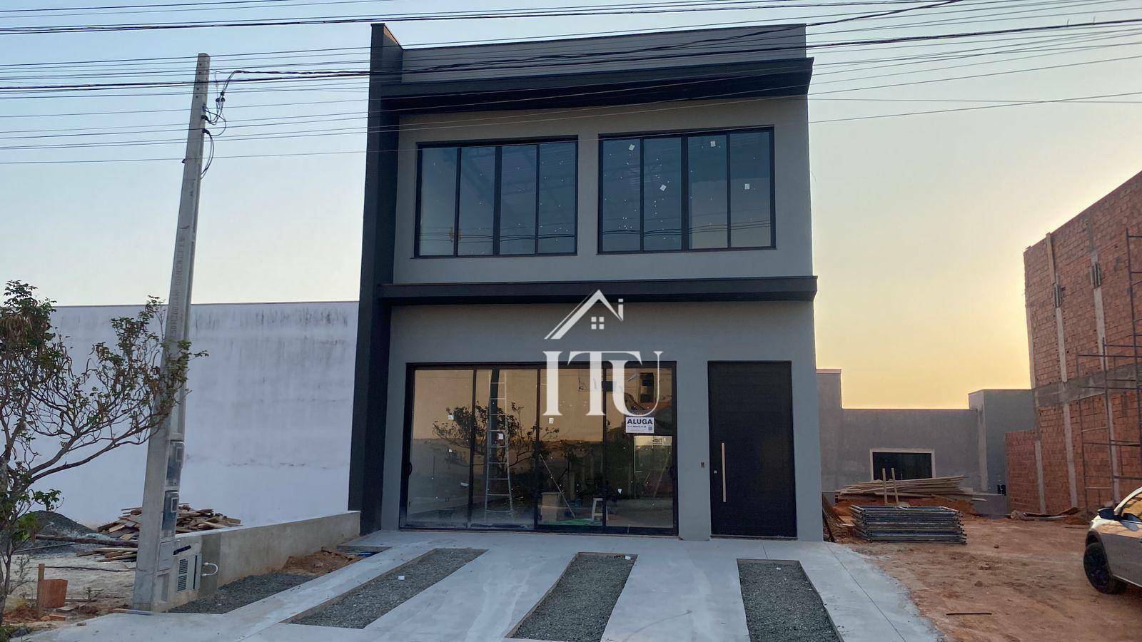 Loja-Salão à venda e aluguel, 268m² - Foto 1