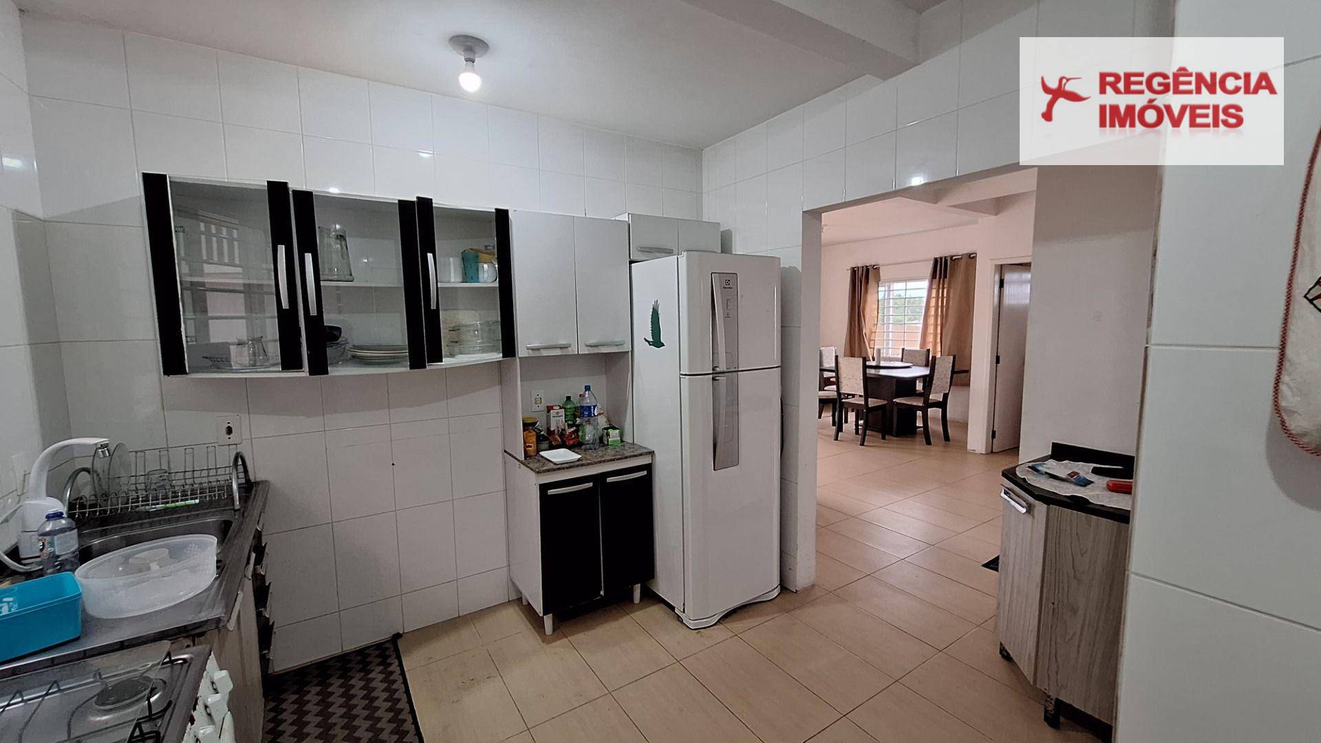 Casa à venda com 3 quartos, 200m² - Foto 8