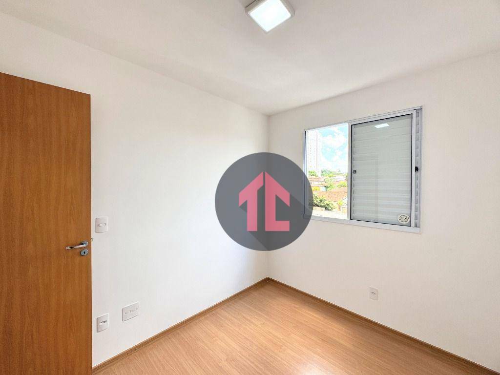 Apartamento para alugar com 2 quartos, 43m² - Foto 9