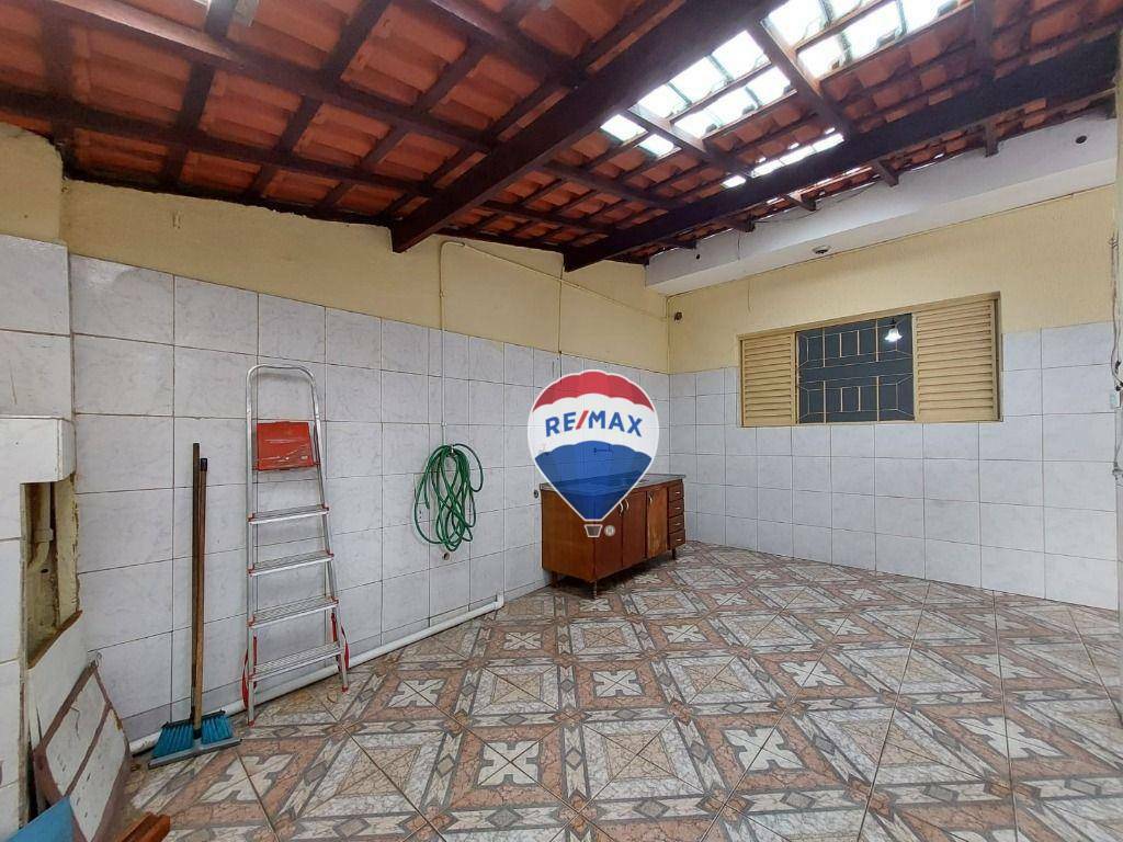 Casa à venda com 1 quarto, 65m² - Foto 10