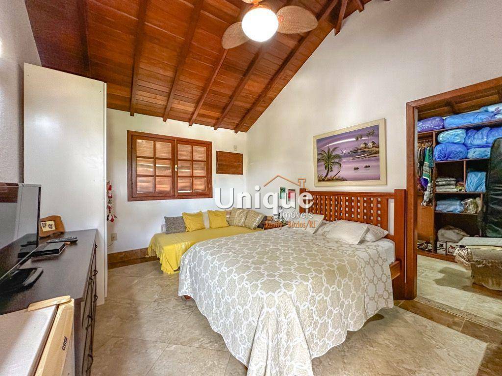 Casa à venda com 8 quartos, 328m² - Foto 50