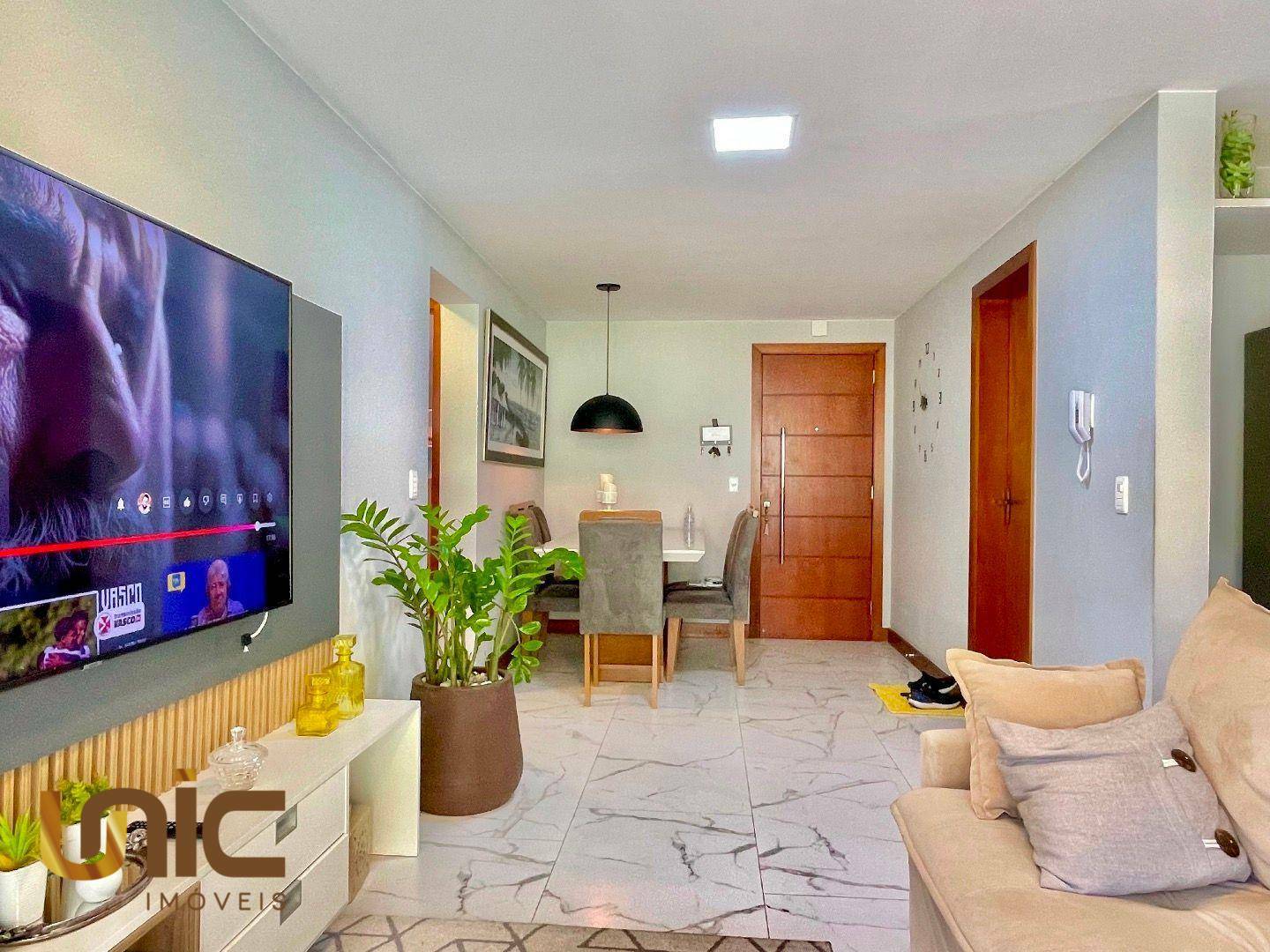 Apartamento à venda com 2 quartos, 79m² - Foto 1
