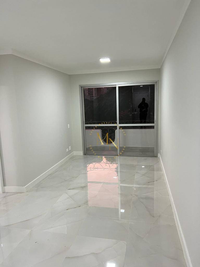 Apartamento à venda com 2 quartos, 68m² - Foto 1