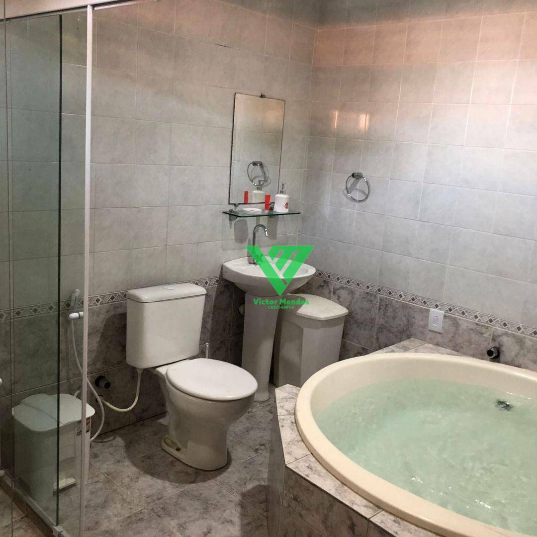 Casa à venda com 5 quartos, 180m² - Foto 24