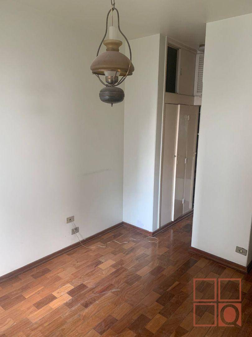 Apartamento à venda com 3 quartos, 97m² - Foto 13