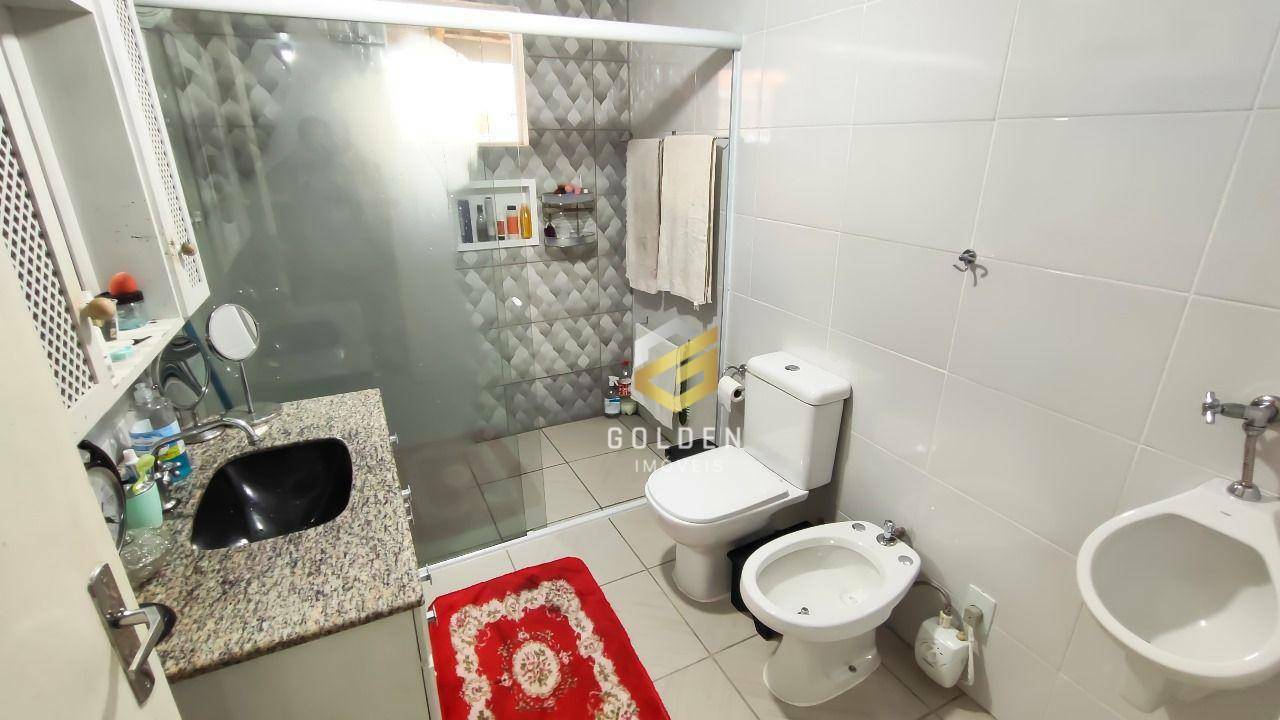 Casa à venda com 2 quartos, 80m² - Foto 17