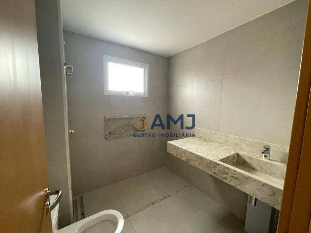 Apartamento à venda com 3 quartos, 244m² - Foto 9