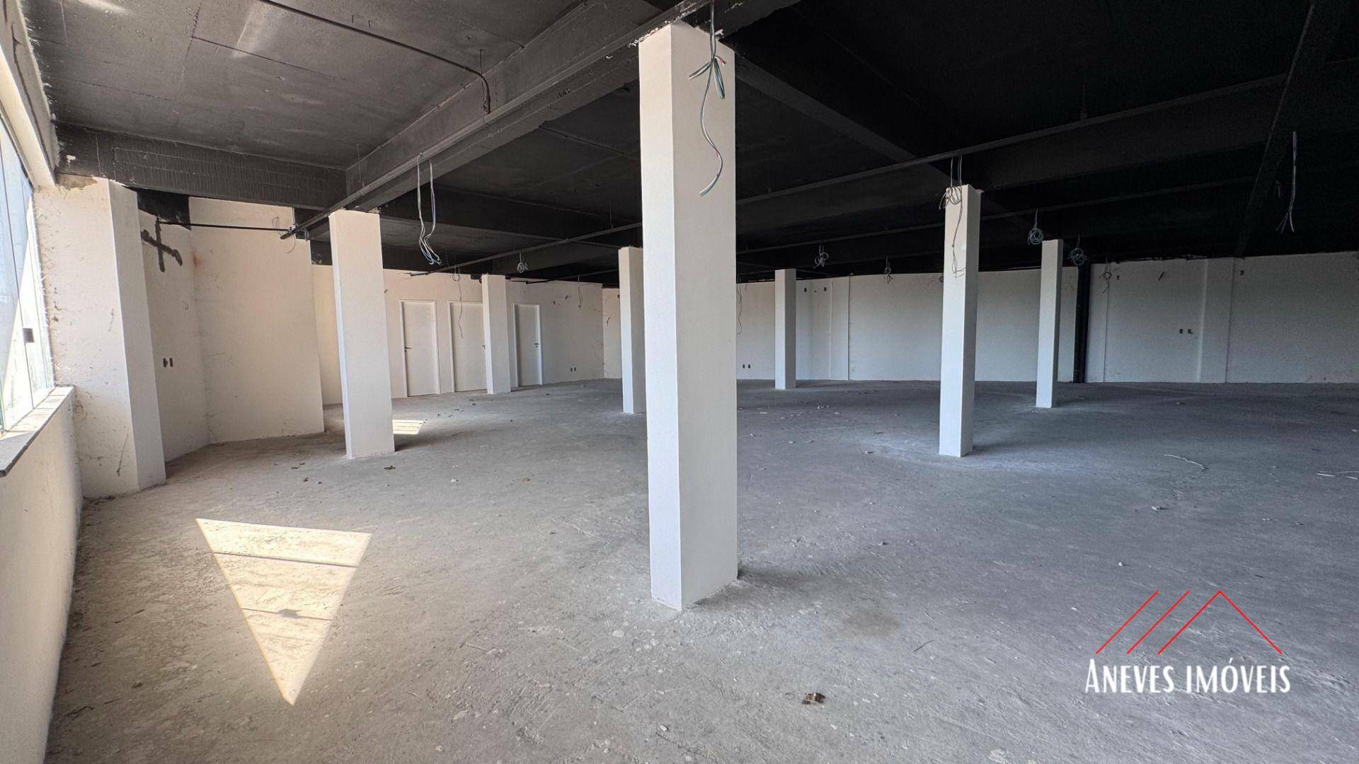 Prédio Inteiro para alugar, 1200m² - Foto 11