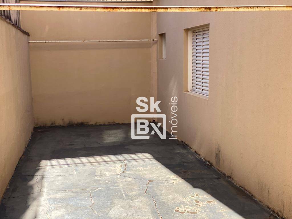 Casa à venda com 3 quartos, 200m² - Foto 16