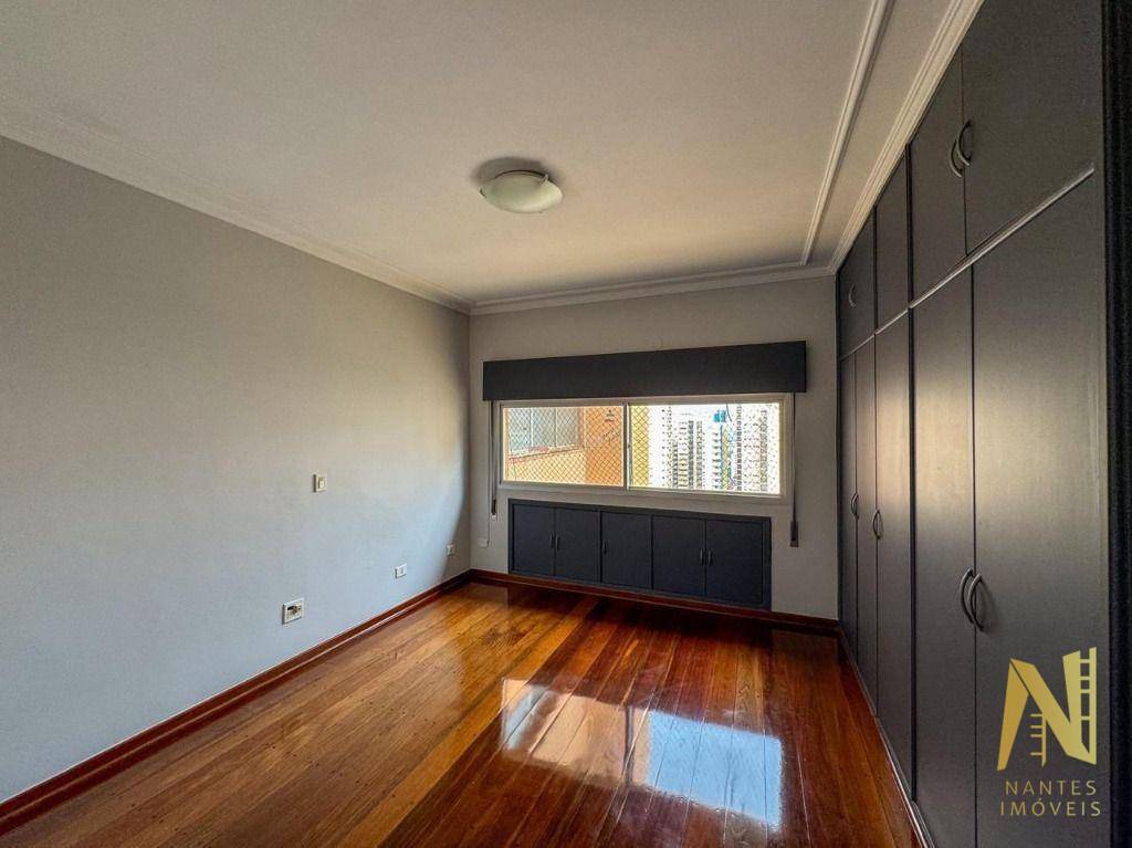 Apartamento à venda com 3 quartos, 298m² - Foto 18