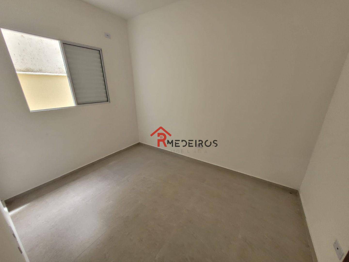 Casa à venda com 2 quartos, 53m² - Foto 5