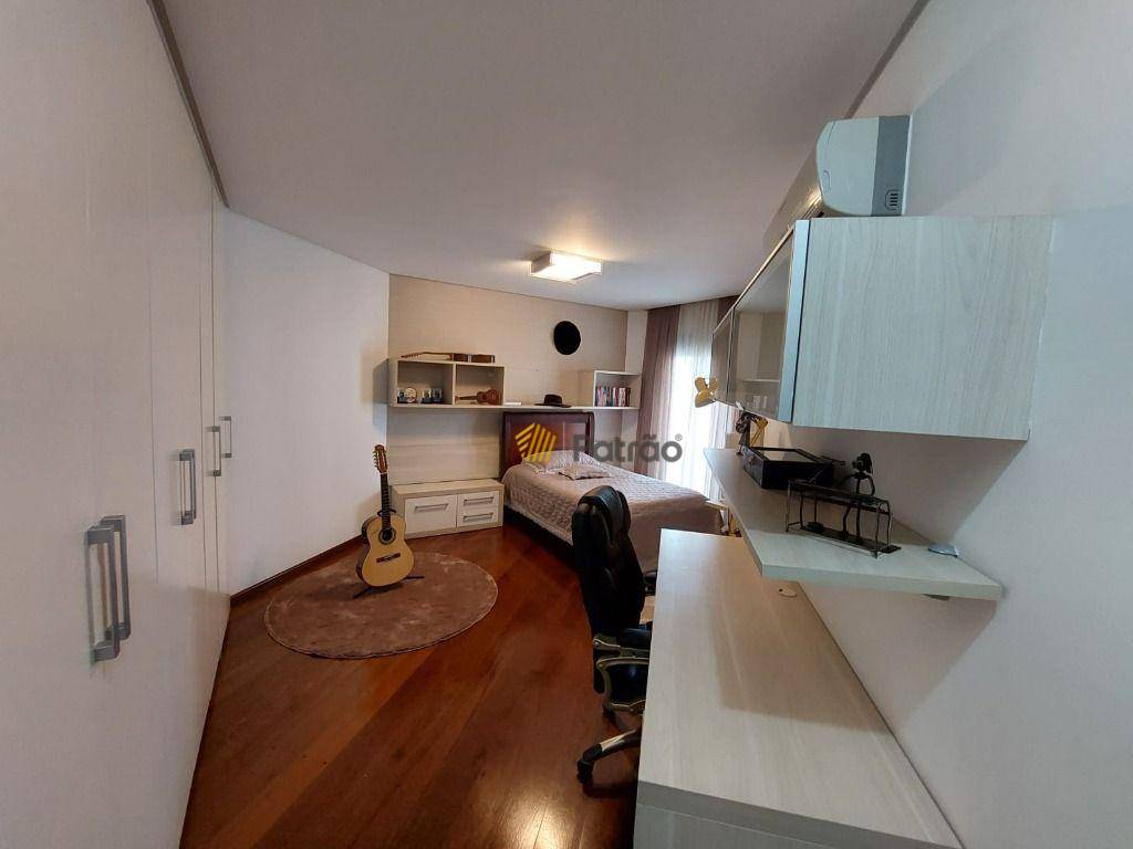 Apartamento à venda e aluguel com 4 quartos, 225m² - Foto 8