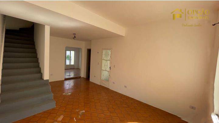 Casa à venda com 3 quartos, 150m² - Foto 2