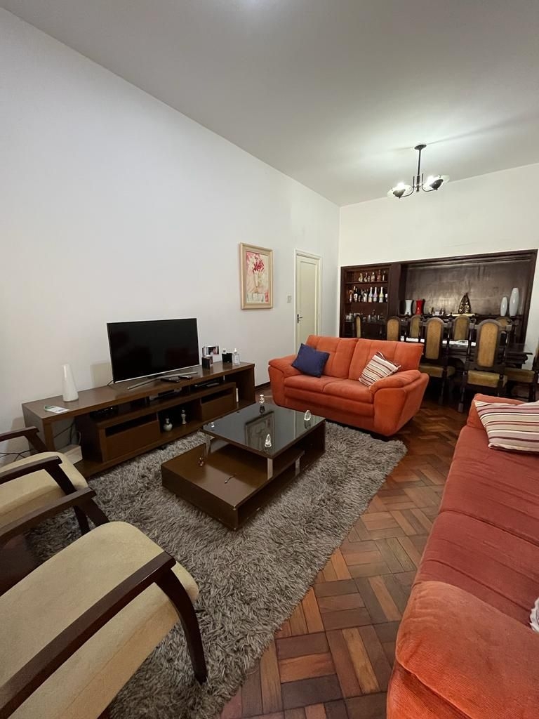 Casa à venda com 4 quartos, 270m² - Foto 2