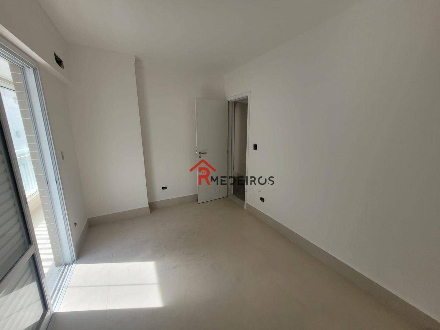 Apartamento à venda com 3 quartos, 123m² - Foto 11