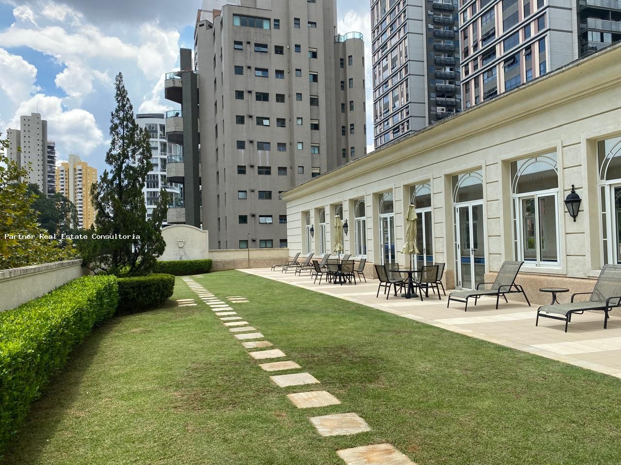 Apartamento à venda com 3 quartos, 260m² - Foto 43