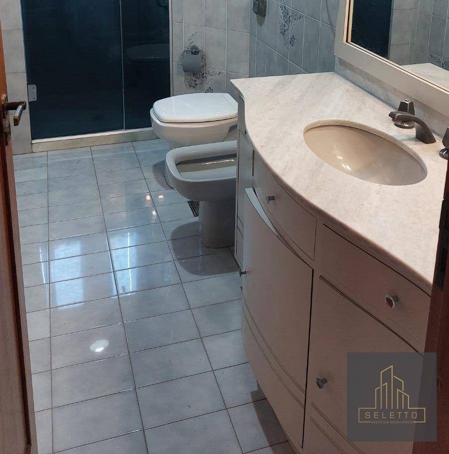 Apartamento à venda com 3 quartos, 192m² - Foto 31