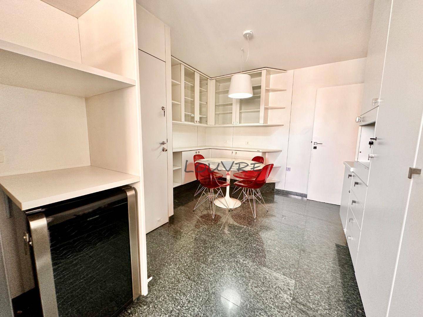 Apartamento à venda com 2 quartos, 150m² - Foto 35