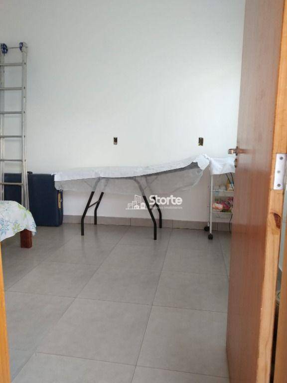 Casa à venda com 3 quartos, 230m² - Foto 34