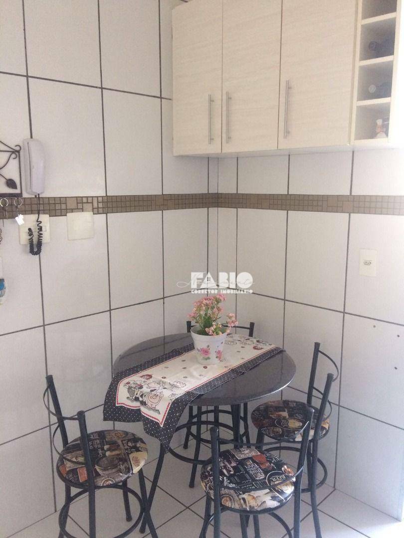 Apartamento à venda com 3 quartos, 98m² - Foto 9