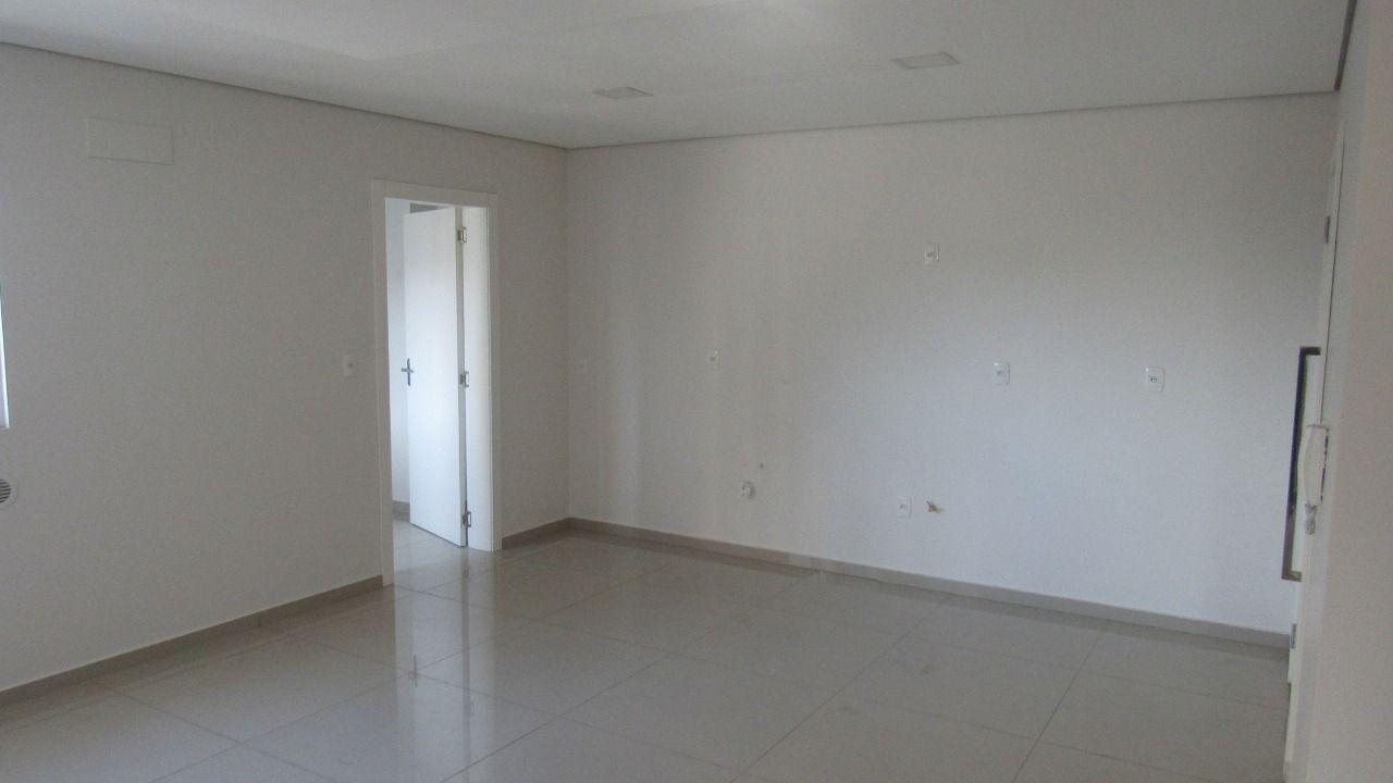 Apartamento à venda com 1 quarto, 70m² - Foto 5