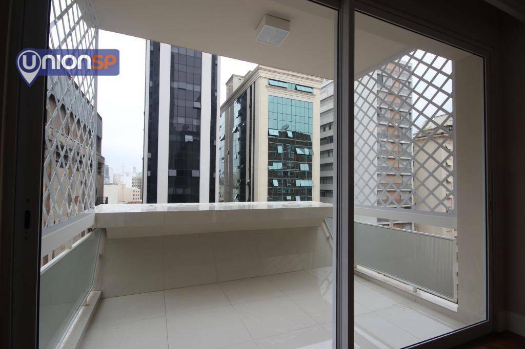 Apartamento à venda com 2 quartos, 210m² - Foto 3