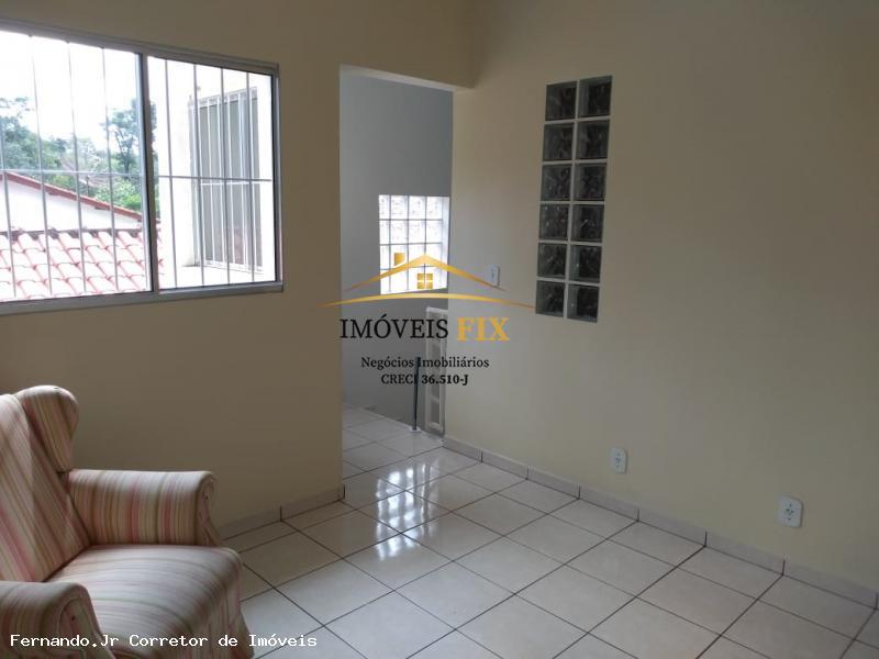 Casa à venda com 3 quartos, 210m² - Foto 16