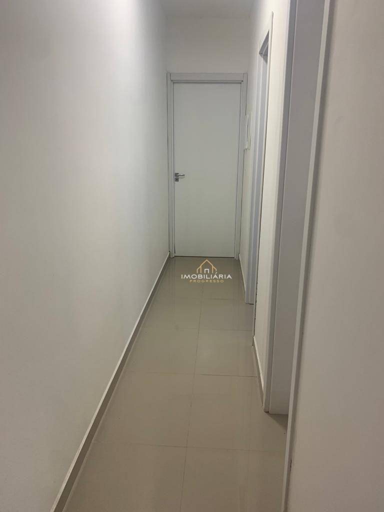 Apartamento à venda com 2 quartos, 70m² - Foto 10