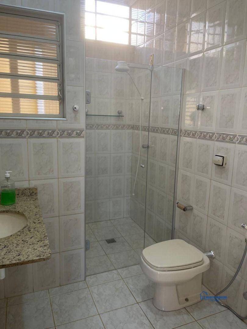 Casa à venda com 3 quartos, 194m² - Foto 5