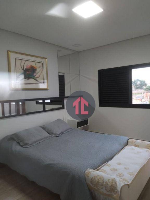 Casa de Condomínio à venda com 4 quartos, 242m² - Foto 11