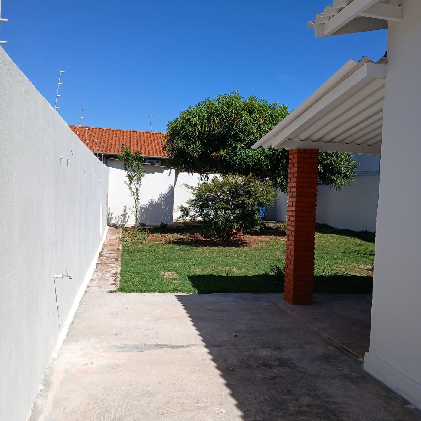 Casa à venda com 2 quartos, 300m² - Foto 19