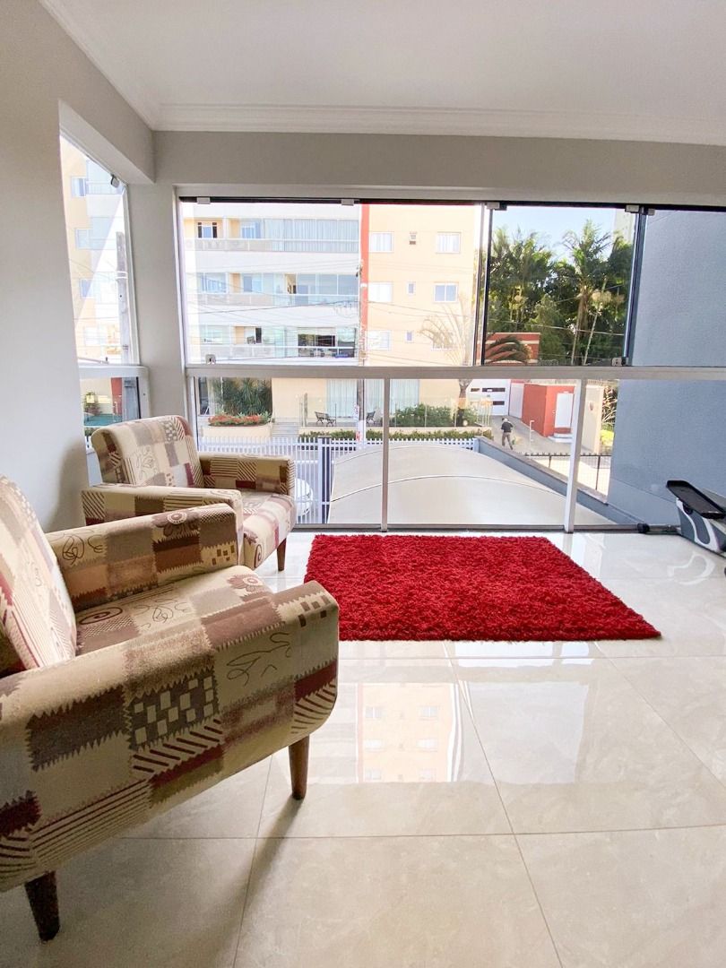 Casa à venda com 3 quartos, 188m² - Foto 4