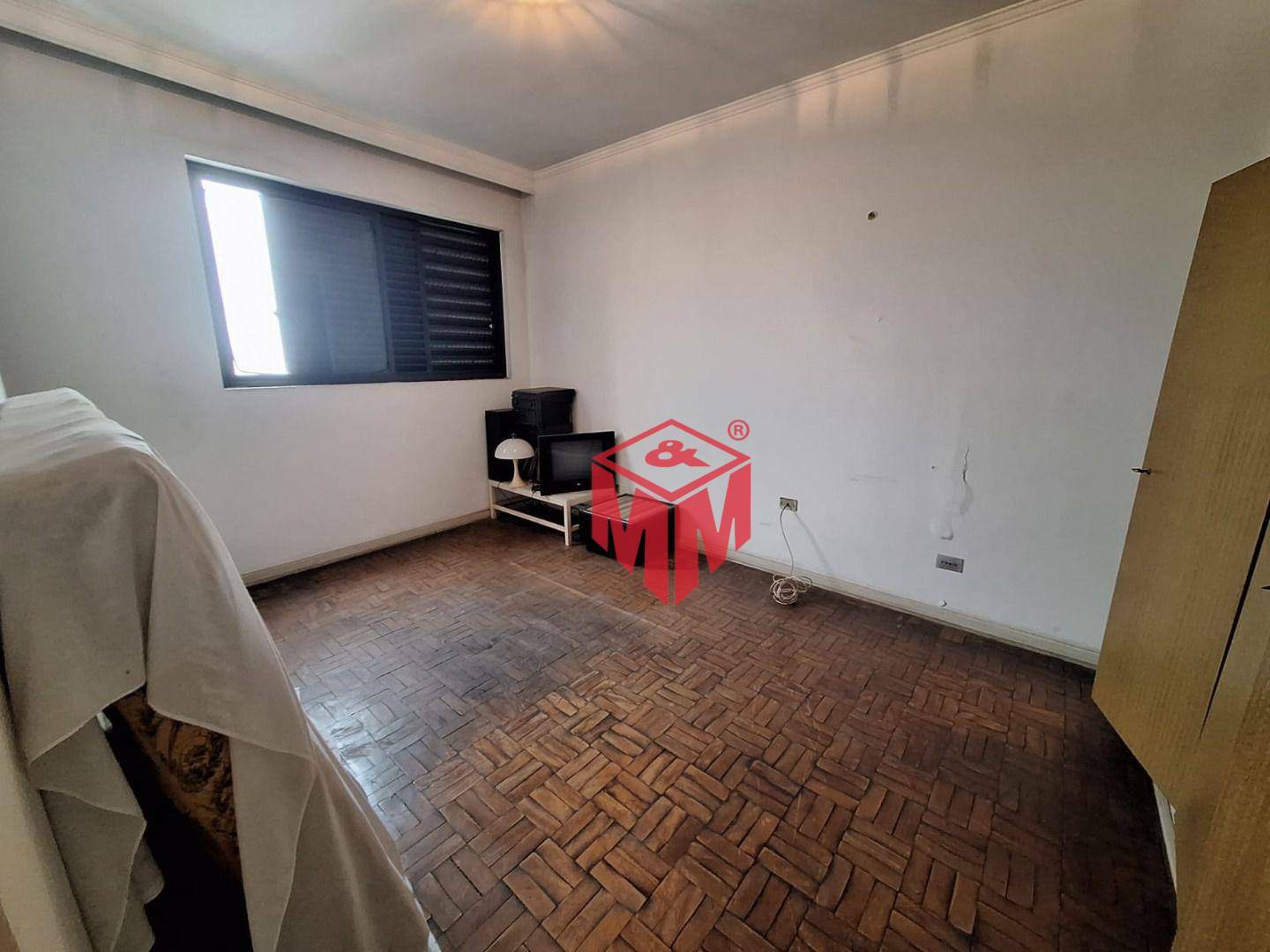 Apartamento à venda com 3 quartos, 185m² - Foto 13