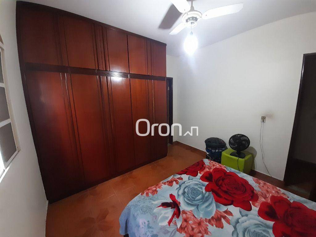 Casa à venda com 4 quartos, 200m² - Foto 9