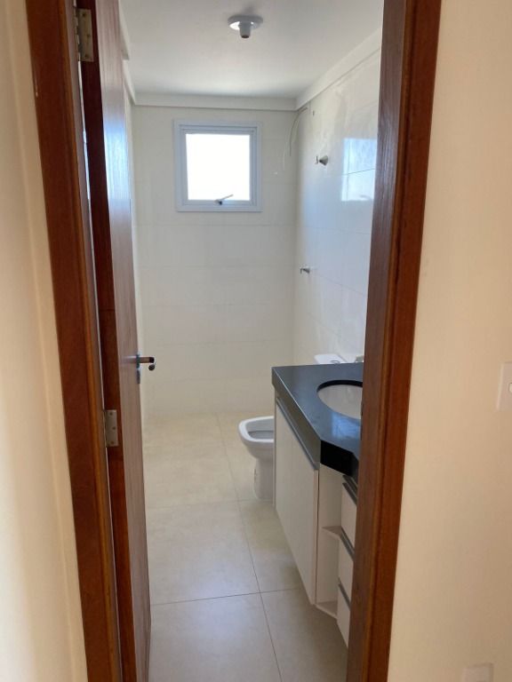 Apartamento à venda com 2 quartos, 70m² - Foto 17