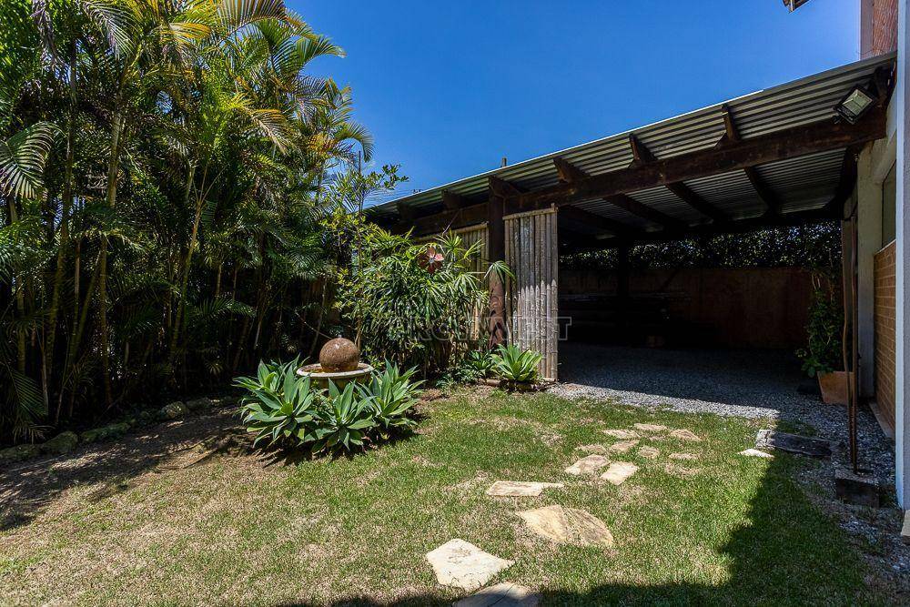 Casa de Condomínio à venda com 2 quartos, 400m² - Foto 59