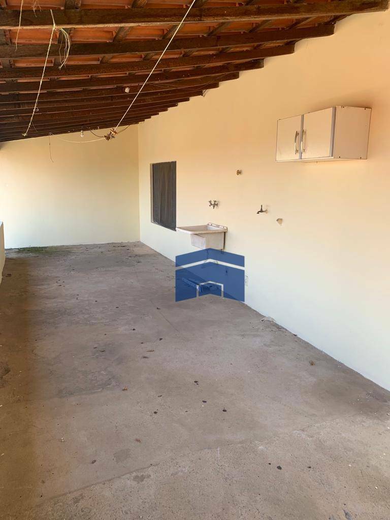 Casa à venda com 2 quartos, 250M2 - Foto 8