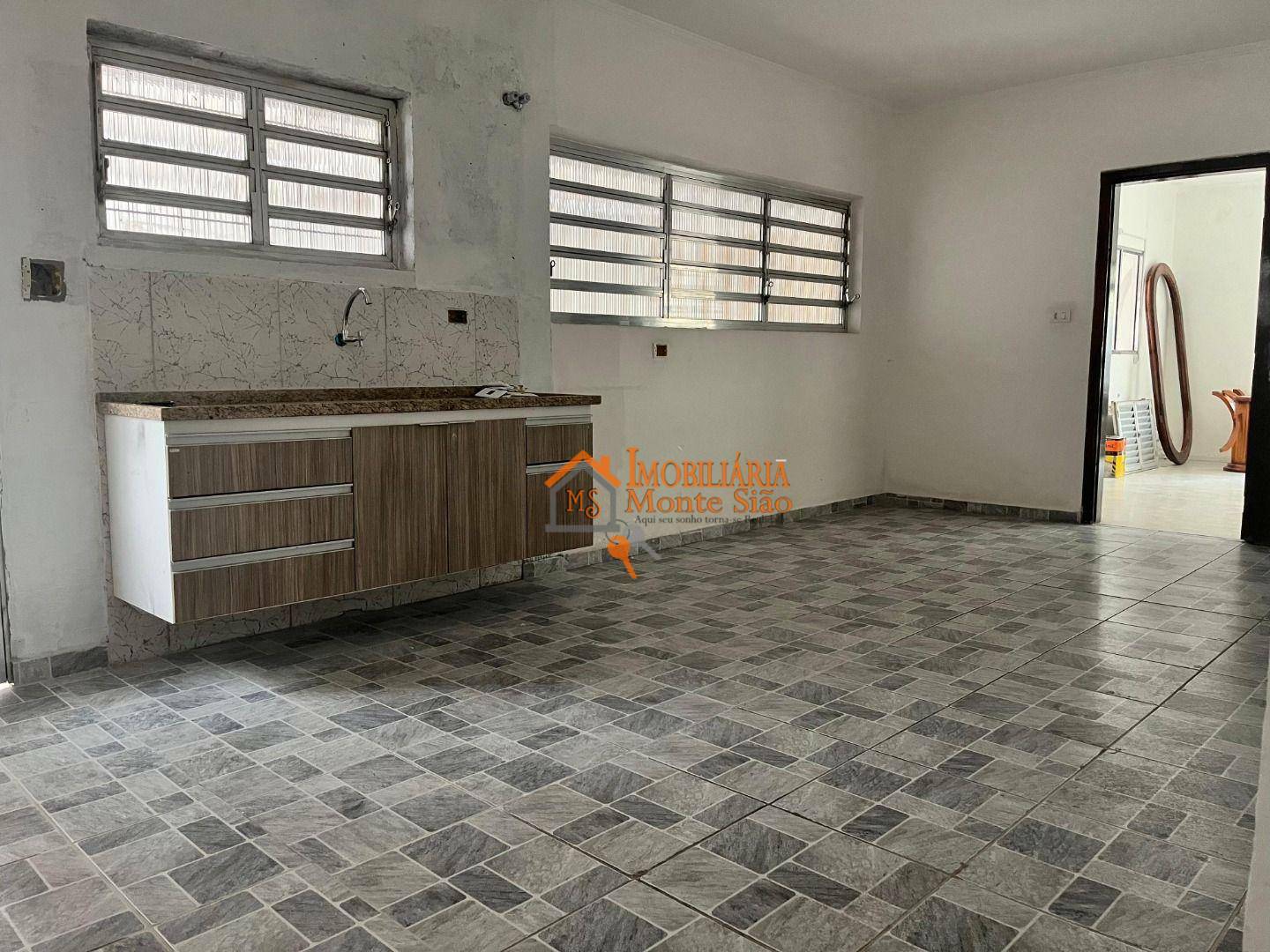 Casa à venda com 5 quartos, 180m² - Foto 6