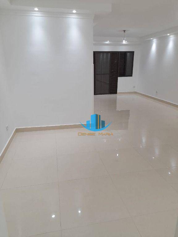 Apartamento à venda com 3 quartos, 133m² - Foto 1