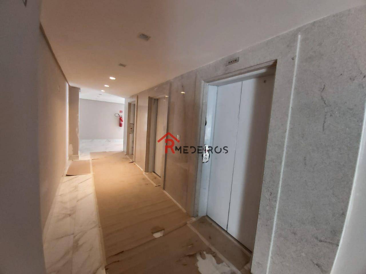 Apartamento à venda com 3 quartos, 162m² - Foto 20