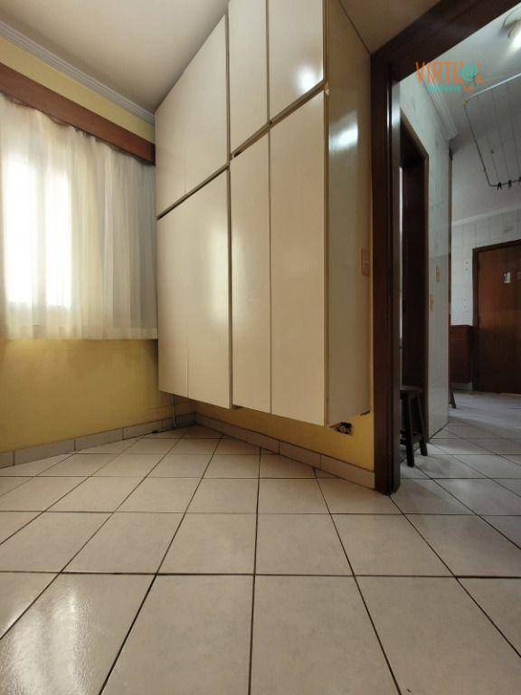 Apartamento à venda com 3 quartos, 140m² - Foto 34