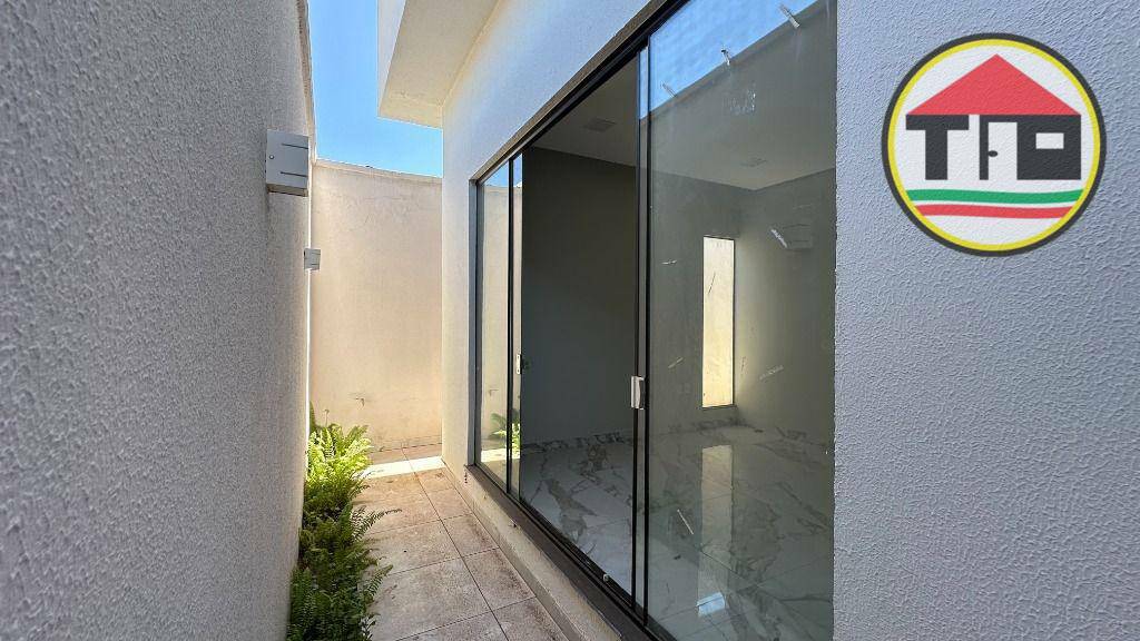 Casa à venda com 3 quartos, 220m² - Foto 14