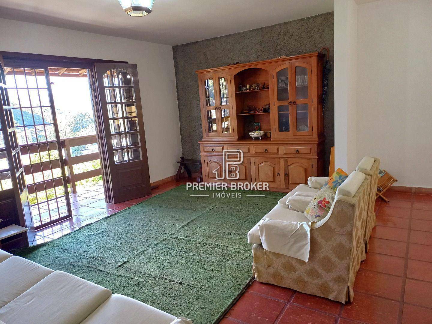 Casa à venda com 4 quartos, 200m² - Foto 24