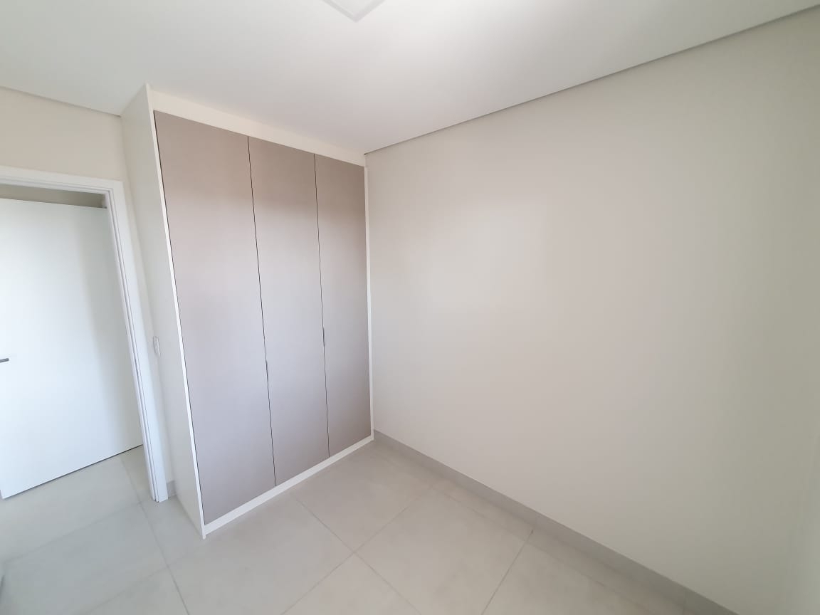 Apartamento para alugar com 3 quartos, 84m² - Foto 7