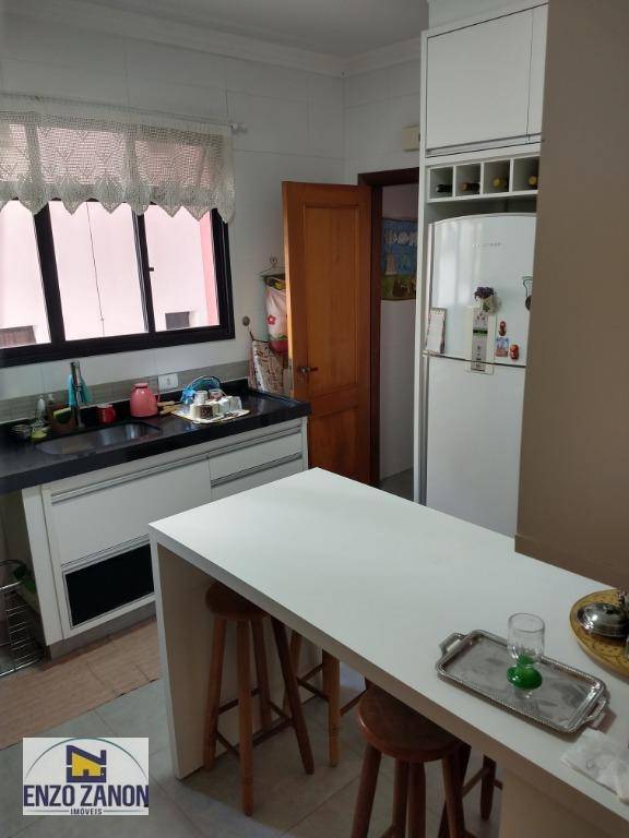 Apartamento à venda com 3 quartos, 153m² - Foto 17