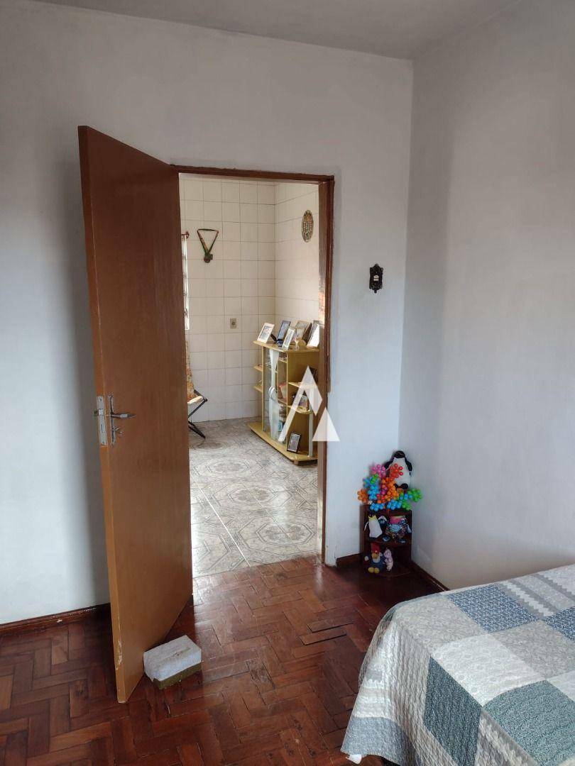 Casa à venda com 3 quartos, 184m² - Foto 14