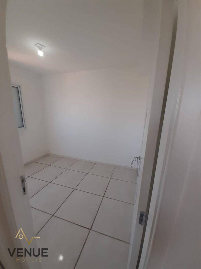 Apartamento à venda com 2 quartos, 47m² - Foto 4